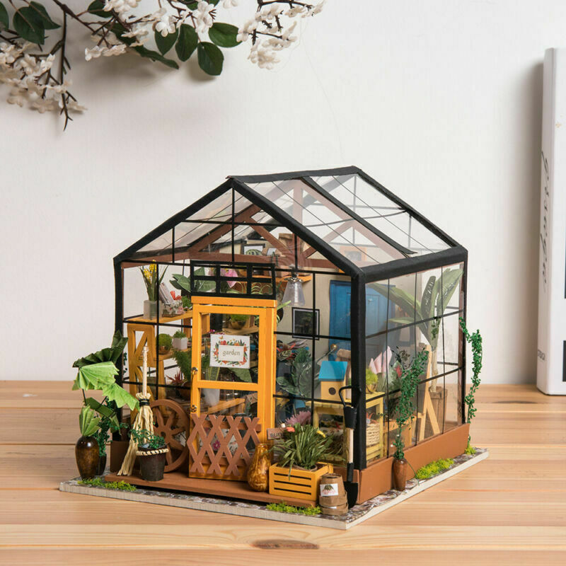 Robotime 1:24 Wooded DIY Miniature Mini Dollhouse Kit Model Cathy's Flower House