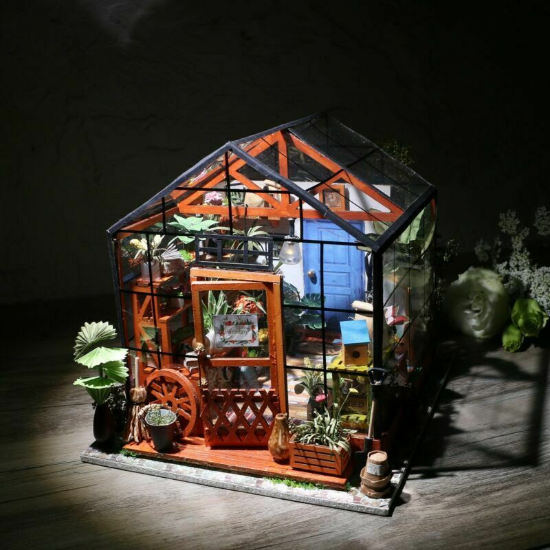 Robotime 1:24 Wooded DIY Miniature Mini Dollhouse Kit Model Cathy's Flower House