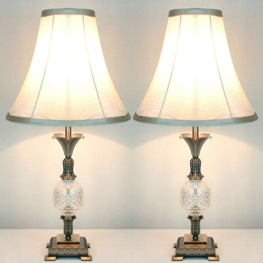 PAIR OF TRADITIONAL ANTIQUE STYLE TABLE BEDSIDE LAMPS