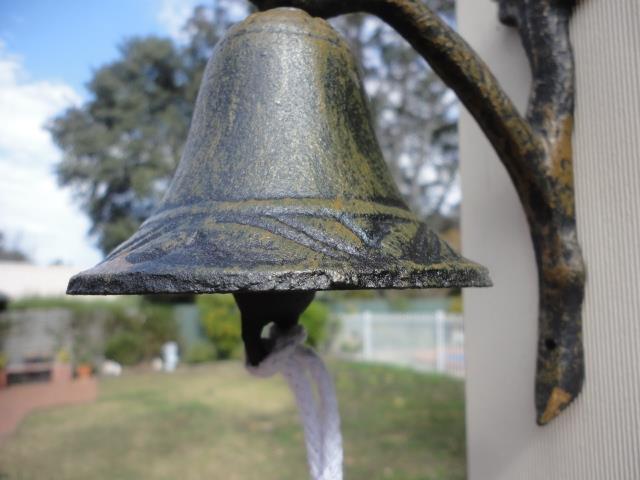 Vintage Cast Iron Hand Painted Bird On Twig Door Garden Bell